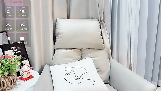 shishi baby online show from September 9, 2025, 1:54 pm