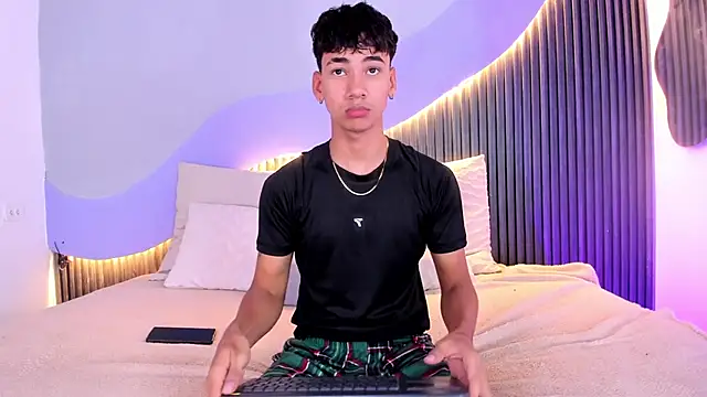 Dominic ghost online show from November 6, 2025, 5:52 am