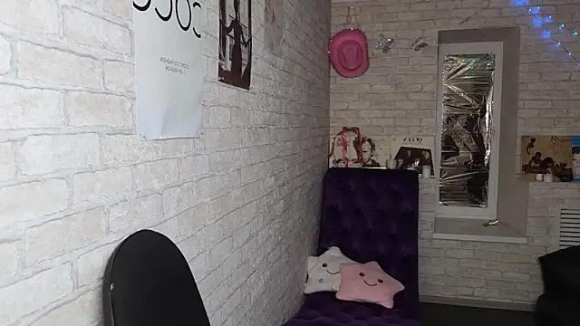 Eloisa Eliot online show from October 8, 2025, 2:47 pm