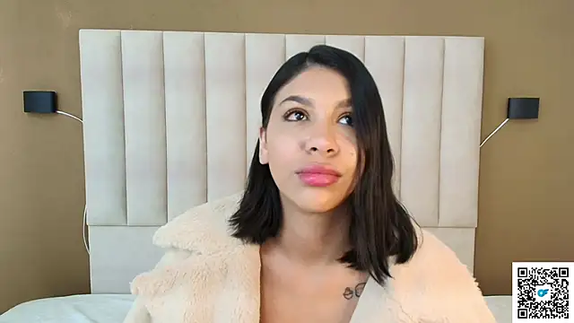 Snapshot of goddess_saori_ chatting on October 21, 2025, 1:06 am goddess saori online show from October 21, 2025, 1:06 am