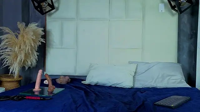 Liam forest  online show from February 6, 2026, 5:12 am