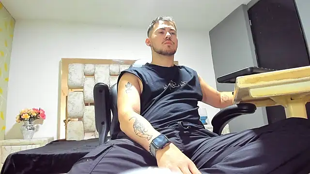 BrunoWalkerr online show from September 29, 2025, 12:54 pm