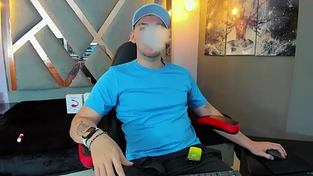 BrunoWalkerr online show from October 10, 2025, 12:48 pm