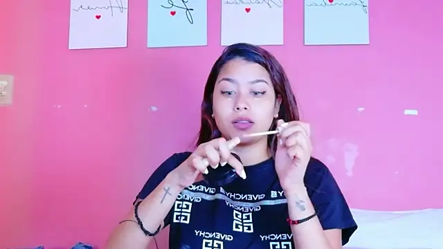 little beillis online show from November 27, 2025, 1:13 pm