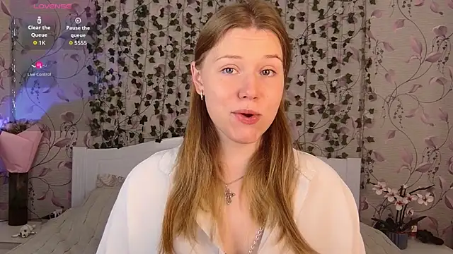  influensii  online show from October 1, 2025, 5:02 am