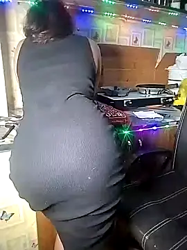 miss-maya24 online show from November 20, 2025, 3:18 am