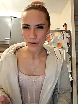 SlimBellaa online show from September 21, 2025, 11:06 pm