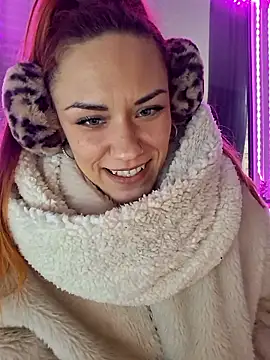 SlimBellaa online show from January 15, 2026, 4:33 pm