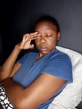 sexyhotchic93 online show from October 28, 2025, 12:03 am