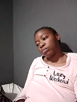 sexyhotchic93 online show from October 29, 2025, 10:11 pm