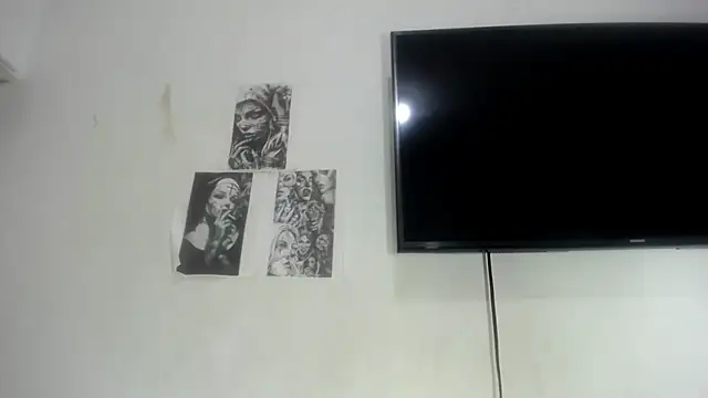 Foxy Lovex online show from September 19, 2025, 1:40 am