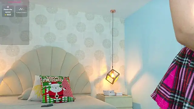 AIXATRISTA1 online show from December 16, 2025, 7:52 pm