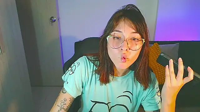 Yulienneg online show from February 13, 2026, 1:45 am