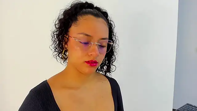 Angellit Afrodita  online show from October 27, 2025, 11:36 am