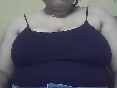 bloomblush online show from November 12, 2025, 4:35 am