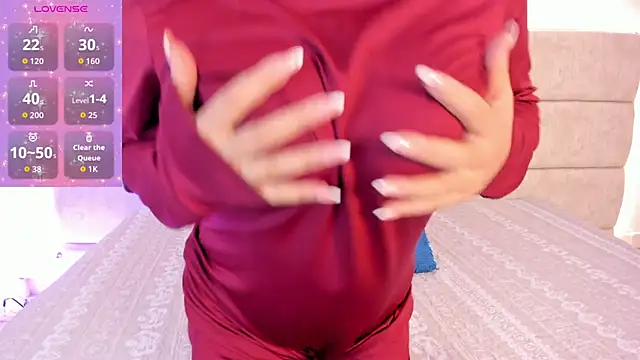  Nadiaa online show from October 18, 2025, 7:03 pm