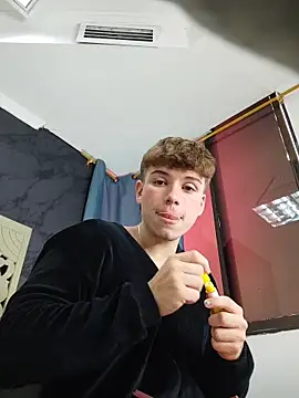 TaylerWhite online show from November 16, 2025, 12:33 pm