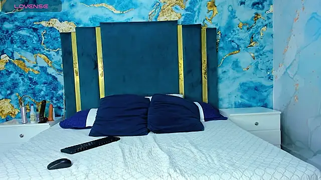 TaylerWhite online show from November 24, 2025, 2:39 pm