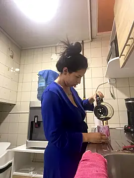 Mia garcia28 online show from January 14, 2026, 7:52 pm