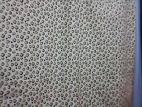 nhayasquirt online show from September 21, 2025, 10:11 pm