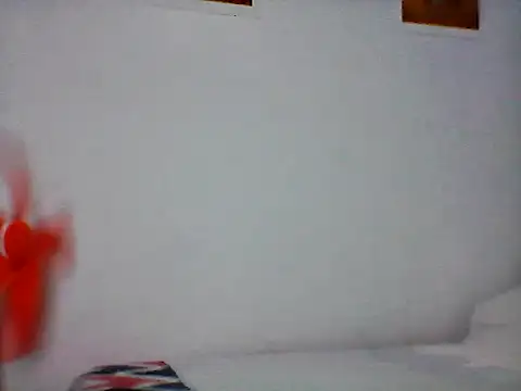 nhayasquirt online show from December 5, 2025, 9:18 am