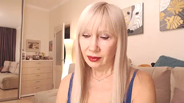 AlisaDeluxe online show from February 15, 2026, 2:30 am