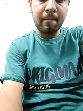 king aaru2004 online show from September 10, 2025, 6:46 am