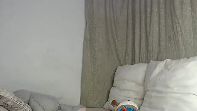 DarrkDeeva68 online show from December 21, 2025, 4:25 pm