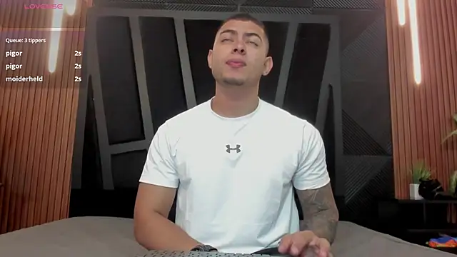 marco garciia  online show from October 7, 2025, 11:13 pm