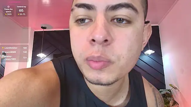 Snapshot of marco_garciia_ chatting on March 12, 2026, 11:22 pm marco garciia online show from March 12, 2026, 11:22 pm
