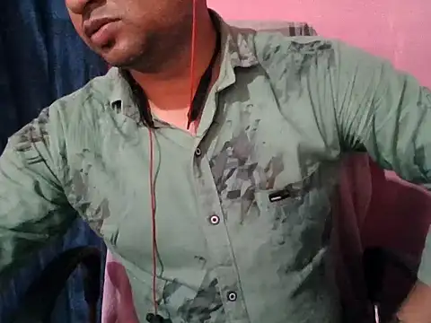 Snapshot of sexy_boy_hot_lund chatting on May 28, 2026, 10:23 am sexy boy hot lund online show from May 28, 2026, 10:23 am