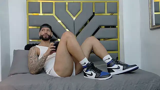 yorbymaxx online show from October 2, 2025, 2:13 pm