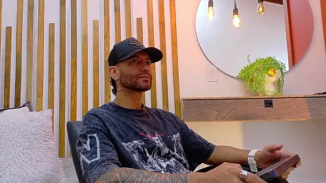 Snapshot of yorbymaxx chatting on February 18, 2026, 1:29 pm yorbymaxx online show from February 18, 2026, 1:29 pm