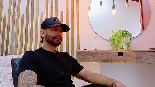 Snapshot of yorbymaxx chatting on February 21, 2026, 1:45 pm yorbymaxx online show from February 21, 2026, 1:45 pm