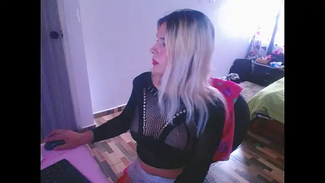 Snapshot of mystica_25 chatting on October 25, 2025, 3:18 pm mystica 25 online show from October 25, 2025, 3:18 pm