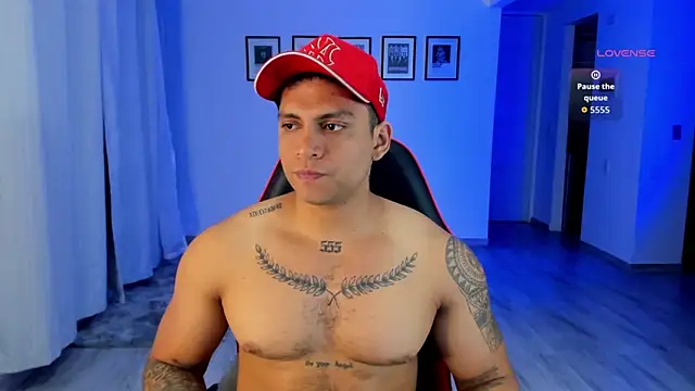 Snapshot of Nicolasmontoya16 chatting on November 4, 2025, 4:00 am Nicolasmontoya16 online show from November 4, 2025, 4:00 am