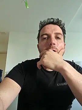 spaccaa online show from April 11, 2026, 8:51 am