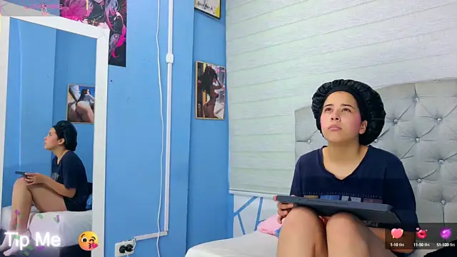 Emily J18 online show from September 10, 2025, 2:28 pm