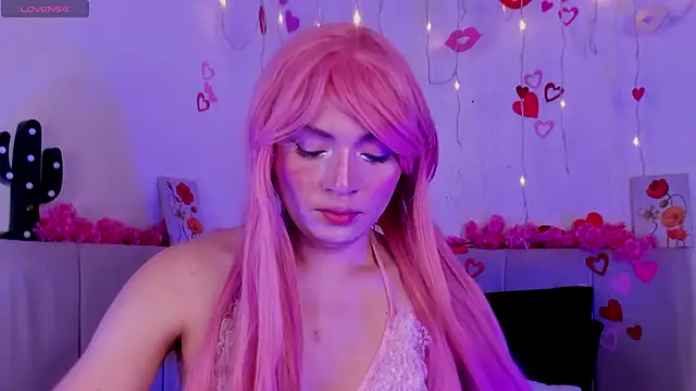 Snapshot of Tommy_Lovee chatting on September 21, 2025, 4:14 am Tommy Lovee online show from September 21, 2025, 4:14 am