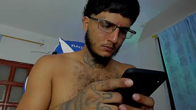 Snapshot of Lord_Luciferhot_Dirty666 chatting on November 7, 2025, 11:27 pm Lord Luciferhot Dirty666 online show from November 7, 2025, 11:27 pm