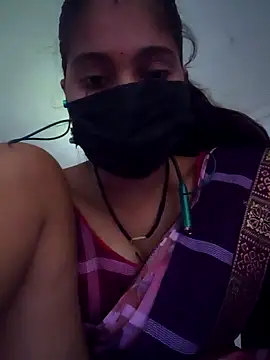 Snapshot of 3USHA chatting on October 17, 2025, 8:28 am 3USHA online show from October 17, 2025, 8:28 am