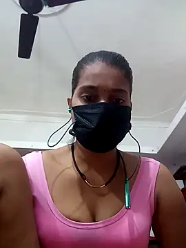 Snapshot of 3USHA chatting on October 26, 2025, 6:52 am 3USHA online show from October 26, 2025, 6:52 am