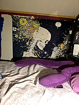 xXKnifeRiderXx online show from September 26, 2025, 1:53 am