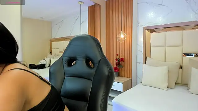 Snapshot of julieta_rosee chatting on December 16, 2025, 9:53 pm julieta rosee online show from December 16, 2025, 9:53 pm