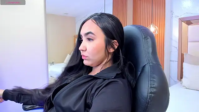 Snapshot of julieta_rosee chatting on January 9, 2026, 9:49 pm julieta rosee online show from January 9, 2026, 9:49 pm