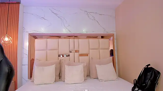 Snapshot of julieta_rosee chatting on February 19, 2026, 10:17 pm julieta rosee online show from February 19, 2026, 10:17 pm