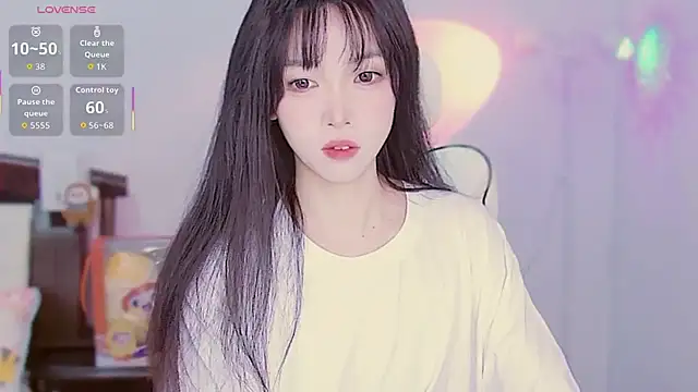 XiaoNana  online show from December 22, 2025, 1:57 am