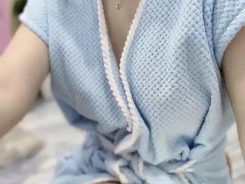 Snapshot of Lyly-2k5 chatting on October 24, 2025, 1:24 am Lyly-2k5 online show from October 24, 2025, 1:24 am