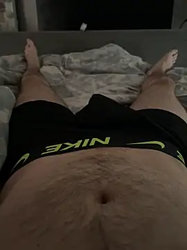 Snapshot of naughtycoupl98 chatting on February 13, 2026, 10:33 am naughtycoupl98 online show from February 13, 2026, 10:33 am