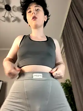 RinaShy online show from October 12, 2025, 5:06 am